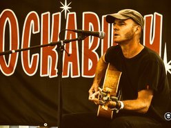 Tremendous T on stage